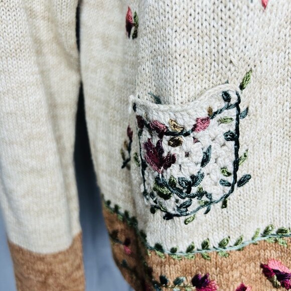 Carolina Colours Sweater Womens Sz XL Embroidered Floral Cardigan Vintage - Picture 6 of 11